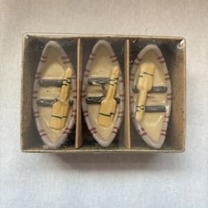 The Salem Collection Canoe Shaped Floating Candle Set of 3 Beige/Brown/Green/Red